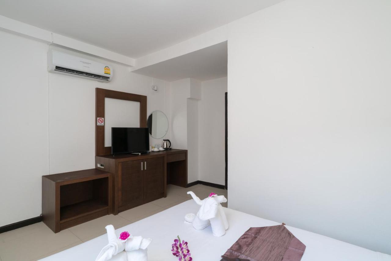 Destination Patong Hotel Buitenkant foto